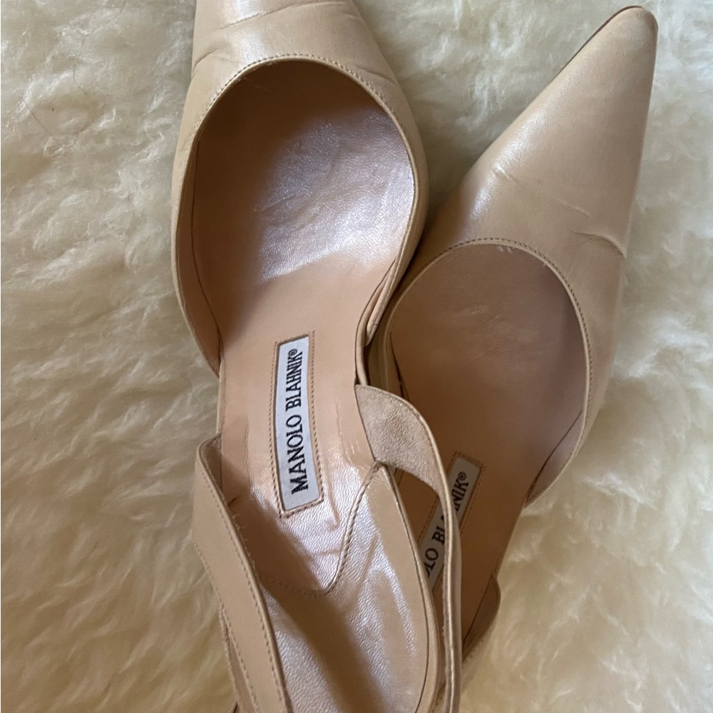Manolo  Blahnik Carolyne 2.5” leather sling backs.